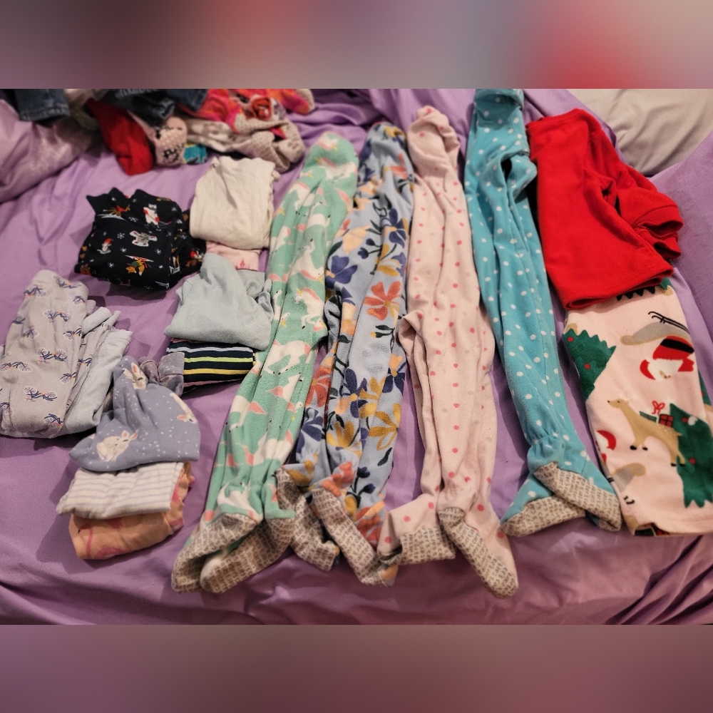 Girl's Pyjamas Lot Size 2